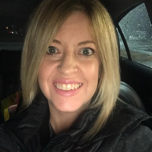 Meet your Posher, Shelley - Picture 1 of 1